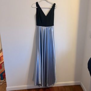 Betsy & Adam V-neck gown